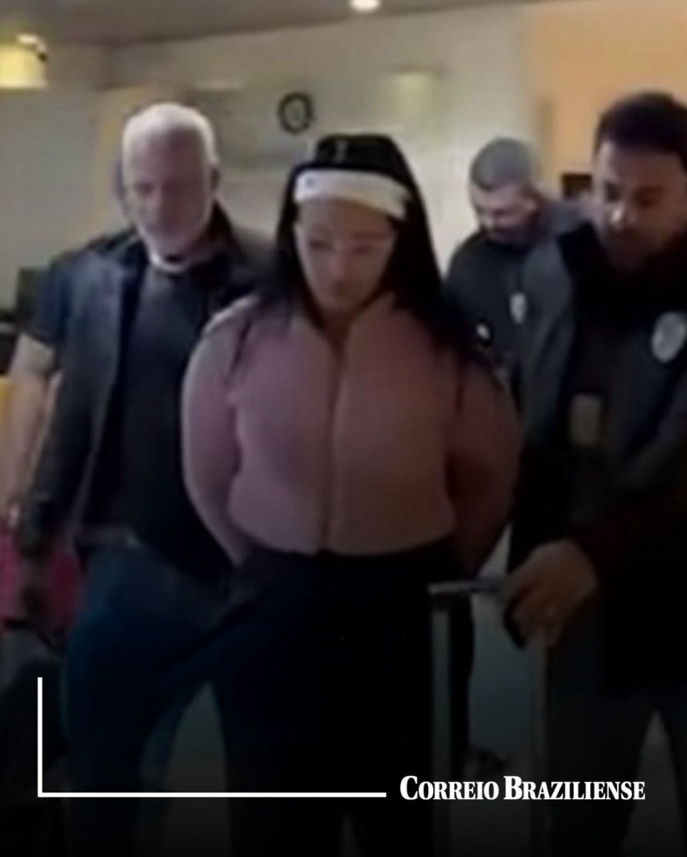 cassao's tweet photo. ⚖️‘Suspeita’ de matar idosos em Belo Horizonte tem pedido de prisão domiciliar negado

▪️A Justiça de Minas Gerais negou o pedido de prisão domiciliar formulado pela defesa da diarista Paola Stefany Neto Cirino, de 30 anos, suspeita de cometer duplo latrocínio contra o casal de idosos, Cláudio Atala Inácio, de 75 anos, e Maria Clotilde Moreira Maciel Atala Inácio, de 76, no Bairro São Pedro, na Região Centro-Sul de Belo Horizonte.

▫️Na mesma decisão, proferida nesta sexta-feira (3/7), durante audiência de custódia, a juíza Juliana Beretta Kirche Ferreira Pinto converteu a prisão em flagrante da investigada em prisão preventiva, mantendo-a detida no sistema prisional.

📌Na audiência de custódia, a defesa constituída solicitou segredo de justiça para o processo, a concessão de prisão domiciliar pelo fato da investigada ser mãe de uma criança menor de seis anos, e a expedição de ofícios de unidades de saúde onde ela recebeu atendimentos anteriores.⤵️

↪️ Créditos: Correio Brasiliense (@correio).

💬 Muita cara de pau da ‘defesa’ de pedir prisão domiciliar da sicária Paola que não teve piedade do senhor Cláudio Inácio e da dona Maria Clotilde.