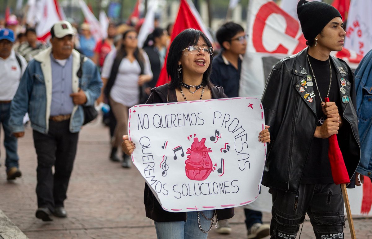 moosnipolxnaaii's tweet photo. Ni privilegios ni necedades; los problemas de las colonias populares, de campesinos, estudiantes y trabajadores, son reales y dañan el desarrollo armónico de las personas y les impiden el acceso a una vida digna.

#GobEdomexNoAtiendeALaGente https://t.co/YRY1jgSU5v