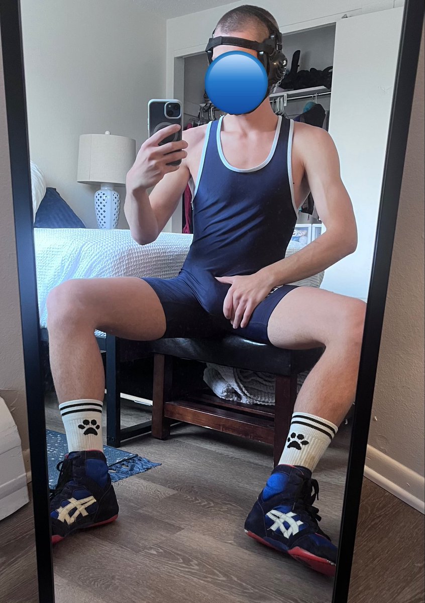 PupBants's tweet photo. Cum smell me bro https://t.co/FlakKLV7Z0