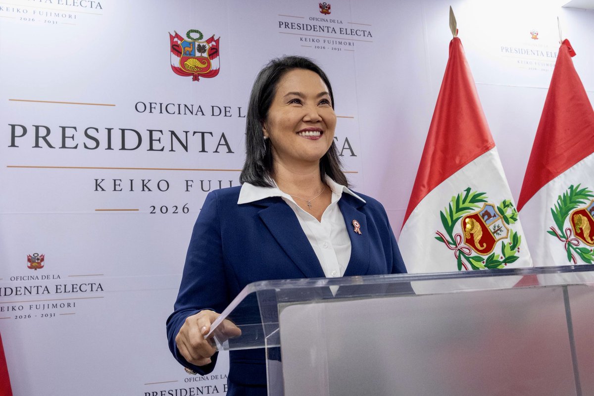 ope_peru's tweet photo. La presidenta electa, Keiko Fujimori, brind�� esta tarde su primera conferencia de prensa tras la proclamación oficial realizada por el Jurado Nacional de Elecciones (JNE). https://t.co/0sGQSiZn64