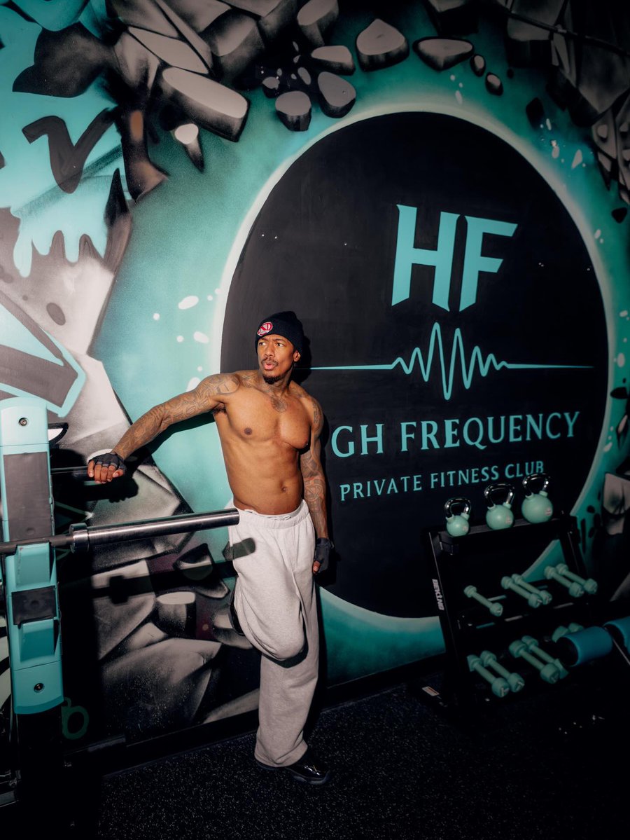 NickCannon's tweet photo. Summer Body Loading… https://t.co/yMDjkZ3WFP