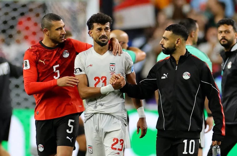 Ramin_Rezaian_'s tweet photo. Congratulations to Egypt on reaching the Round of 16. A nation with an ancient history and a proud people, much like Iran.

Our draw in the group is still a difficult one to process, but we’re wishing you nothing but the best for the rest of the tournament.

🇮🇷❤️🇪🇬 https://t.co/SkwM1xQlSm