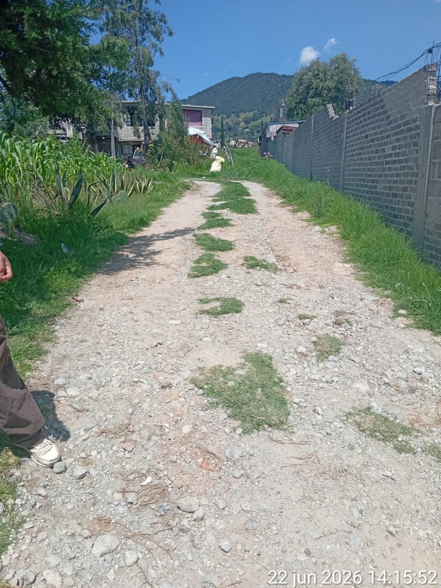 EnriqueGOME1's tweet photo. En la comunidad de San Jerónimo Amanalco, Texcoco existe un sin fin de calles sin drenaje ni pavimentación.
#GobEdoMexNoAtiendeALaGente https://t.co/lOQEQnjoML