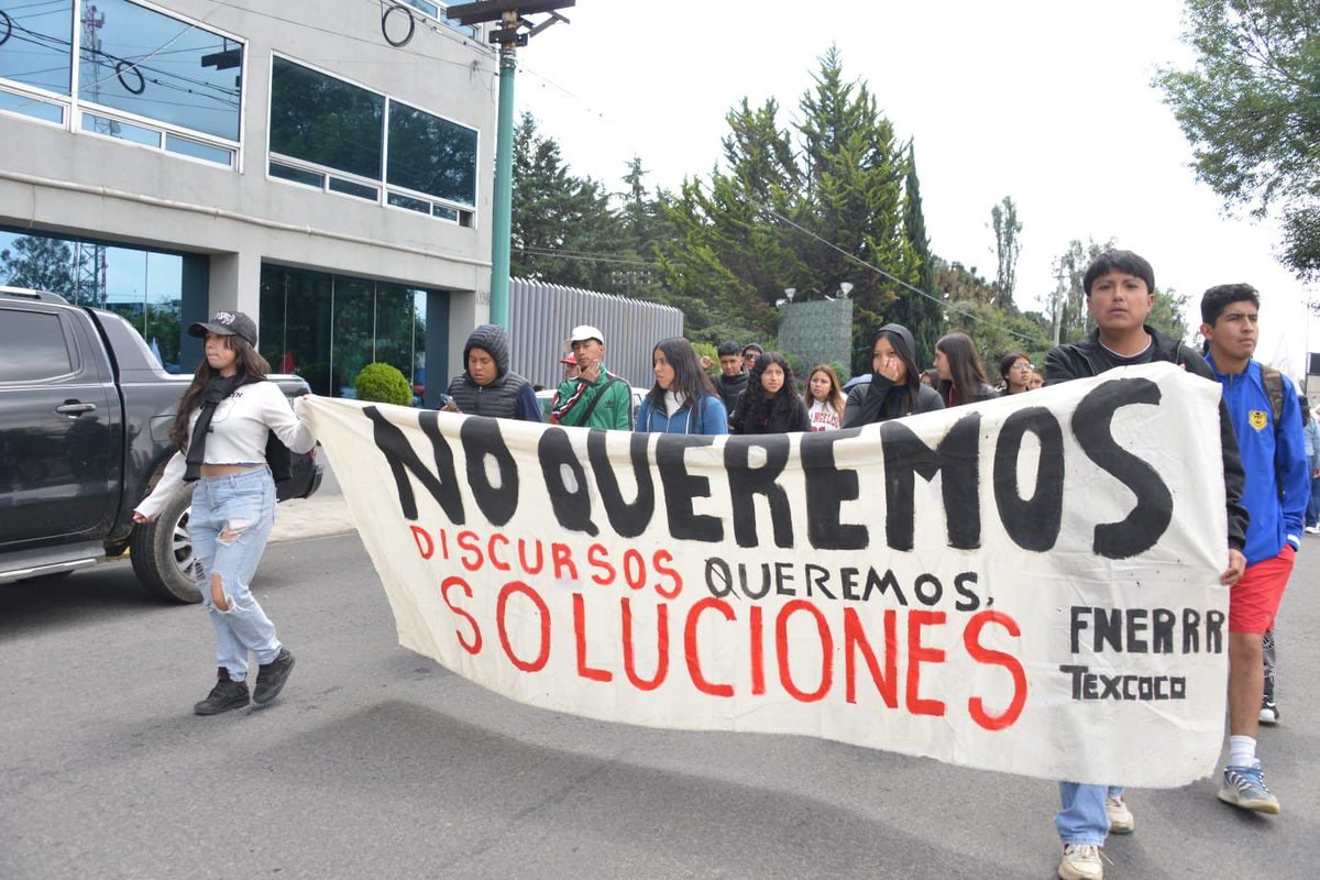 mirabi862's tweet photo. El rezago educativo refleja la falta de compromiso con el futuro del pueblo. Sin educación digna no hay desarrollo real, solo reproducción de la desigualdad. #GobEdomexNoAtiendeALaGente https://t.co/mrT70H1sUw