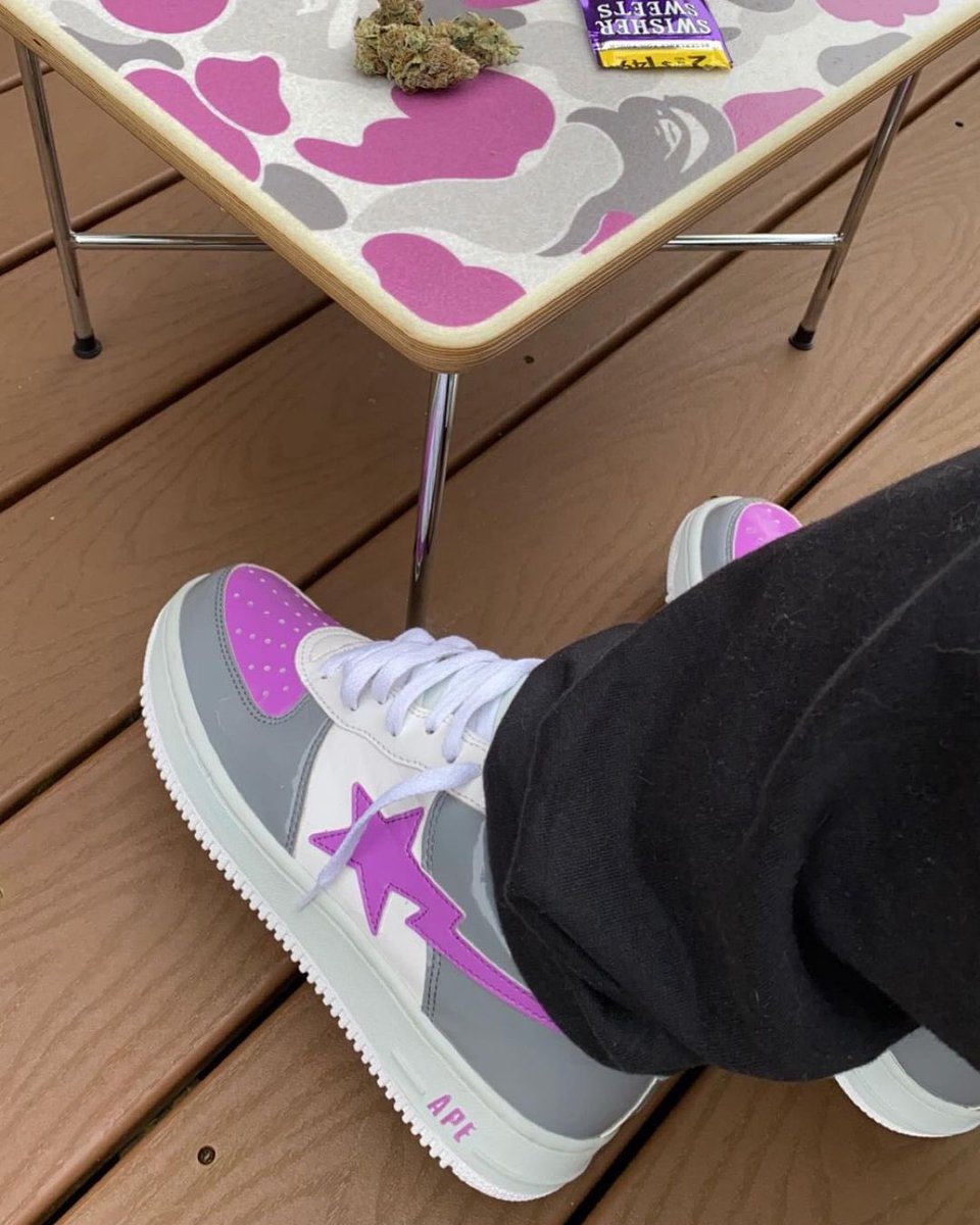 grailedpolice's tweet photo. Nigo Era Bapesta Purple 2006 https://t.co/y8nEEY1f2U
