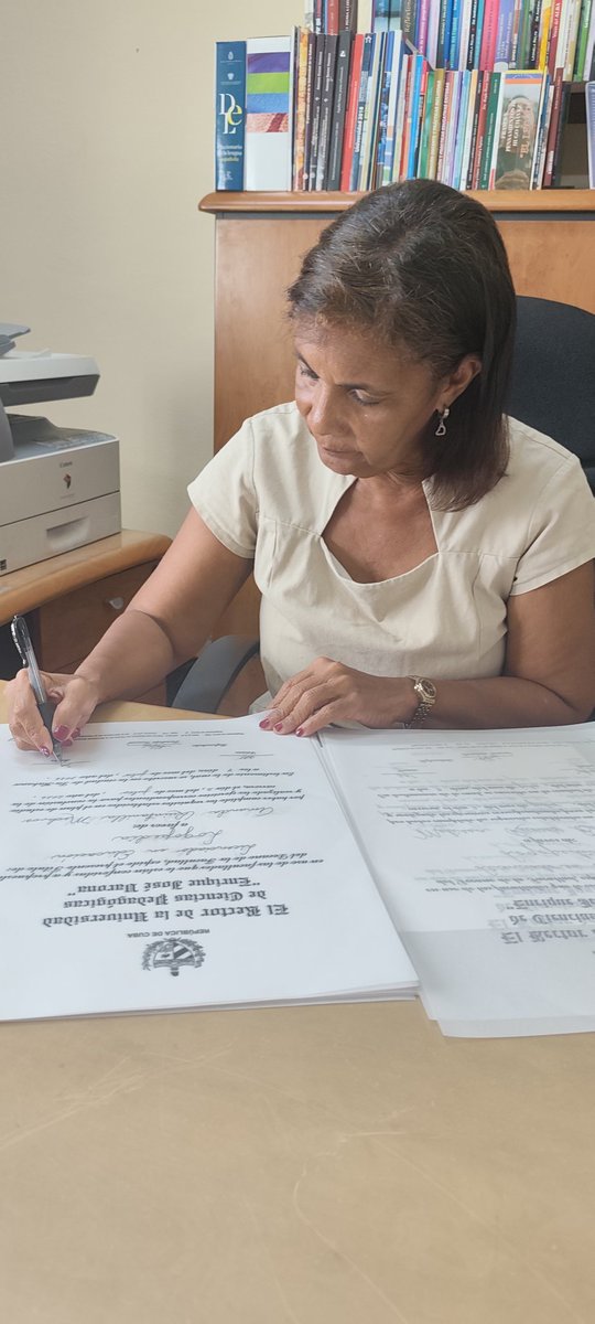 PolledoNoris's tweet photo. Conteo regresivo... Nos vemos el 7 en la Graduación de la @univrsdadvarona 🥰
#UniversidadCubana
#UniversidadDeExcelencia https://t.co/lMXLNiiQ5U