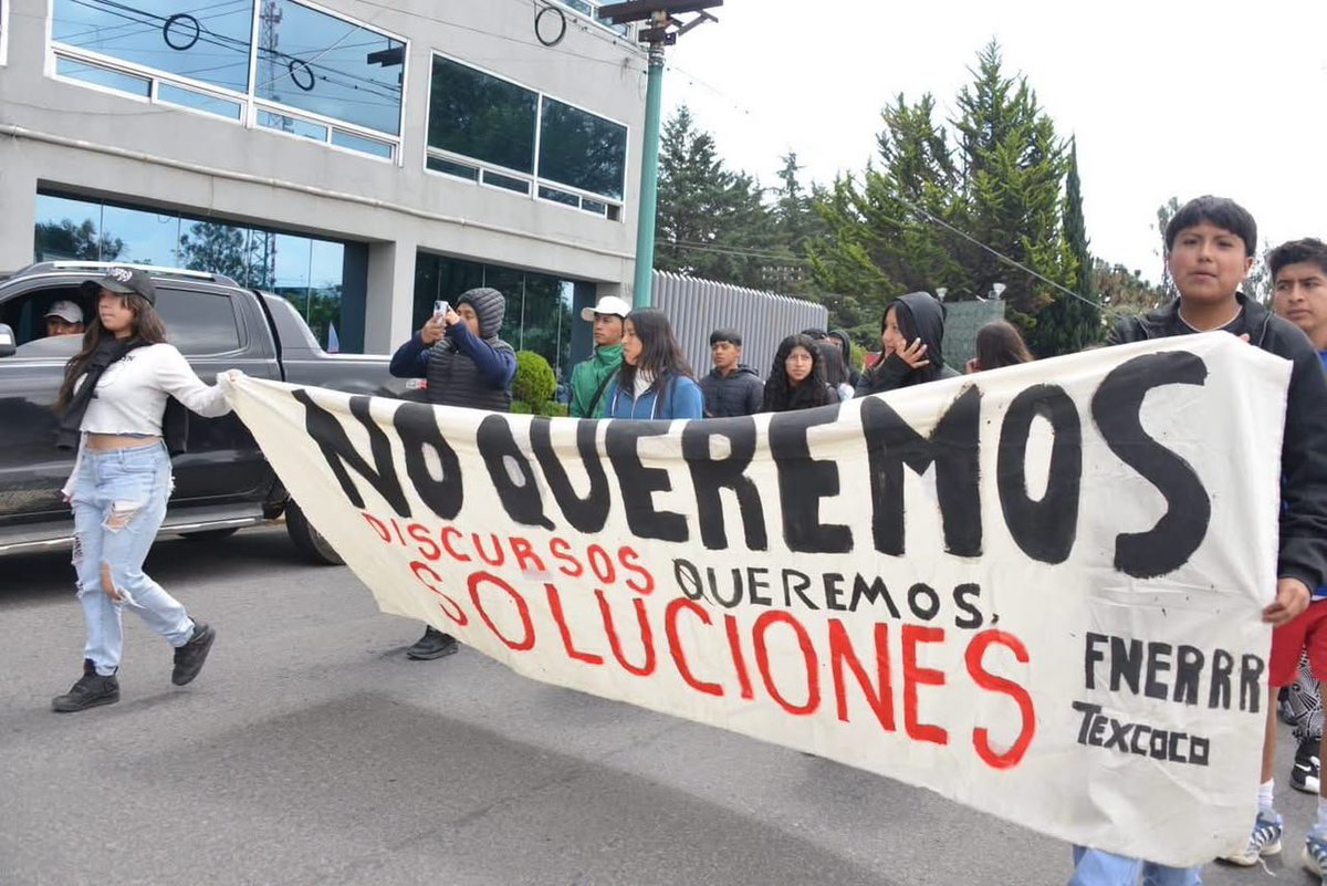 IsabelE72680795's tweet photo. #GobEdomexNoAtiendeALaGente las carencias en la vivienda, salud, educación, cultura y seguridad es la que hace que la gente se canse, se desespere porque no hay solución https://t.co/jTGTzq6XHb