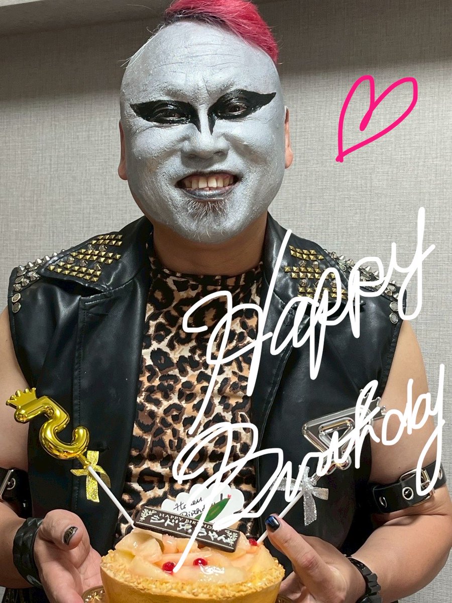 chie_666_ace's tweet photo. ジドお兄🐔お誕生日おめでとう！
これからも健康で長生きしてねwww妹たちのお世話よろしくお願いします🙏
@chararanbu https://t.co/9c4vO5WfIG