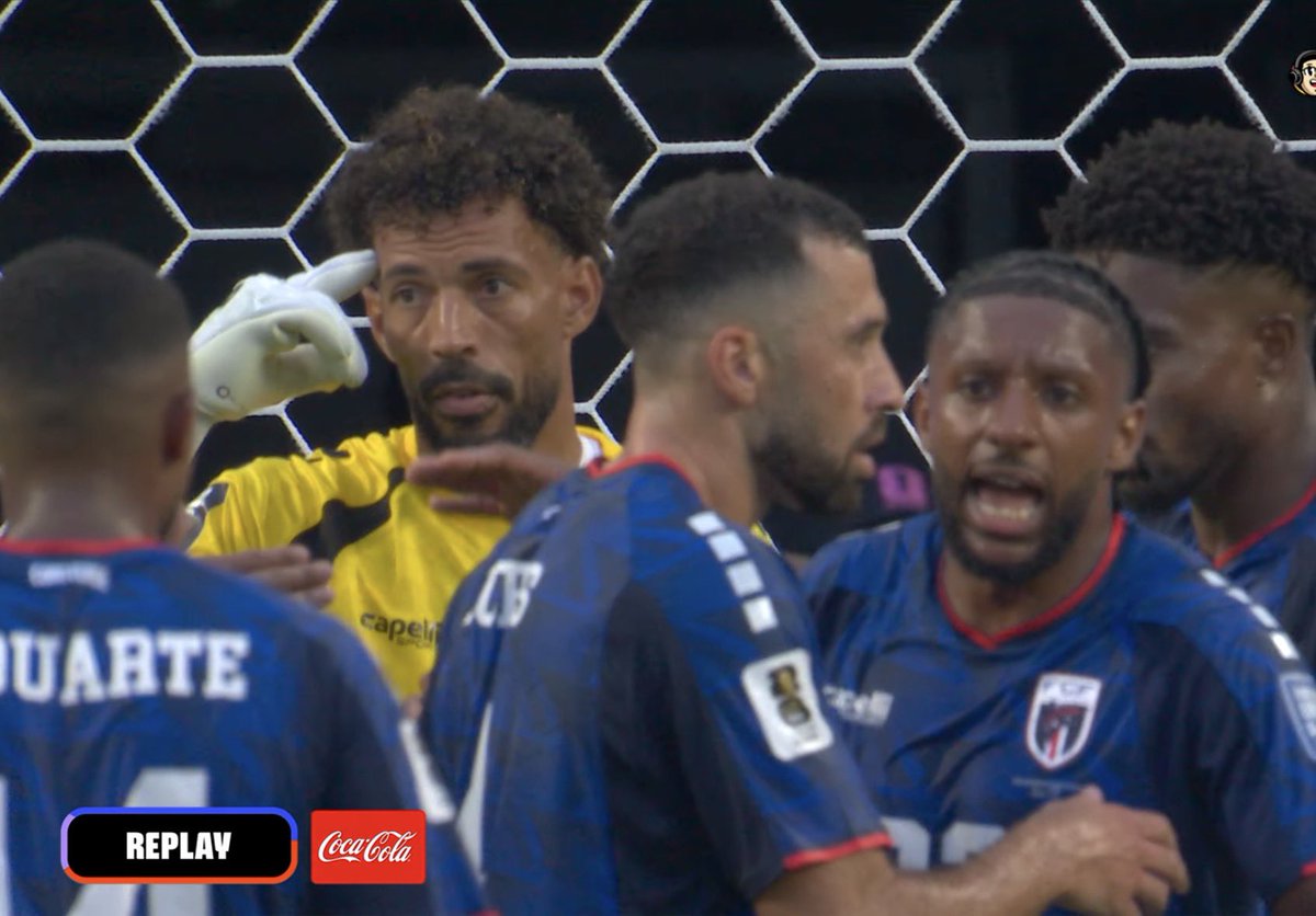 realmilgrauu's tweet photo. VOZINHA DEIXOU O MESSI EM CHOQUE KKKKKKKKKKKKKKKKKKKKKKKKKKKKKK https://t.co/qstulRXCXe