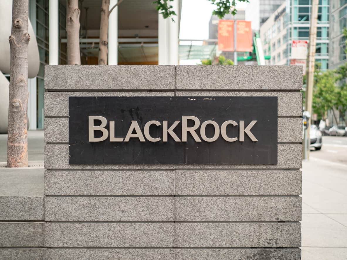 crypto_withfaiz's tweet photo. 🚨 ETF UPDATE: BlackRock's spot Bitcoin ETF ($IBIT) has now seen 10 straight days of net outflows, with nearly 36,000 BTC (~$2.24B) withdrawn.

One of the biggest outflow streaks since the ETF launched.

#Bitcoin #BlackRock #IBIT #ETF #Crypto #Markets 📉 https://t.co/teBkUUHz4U
