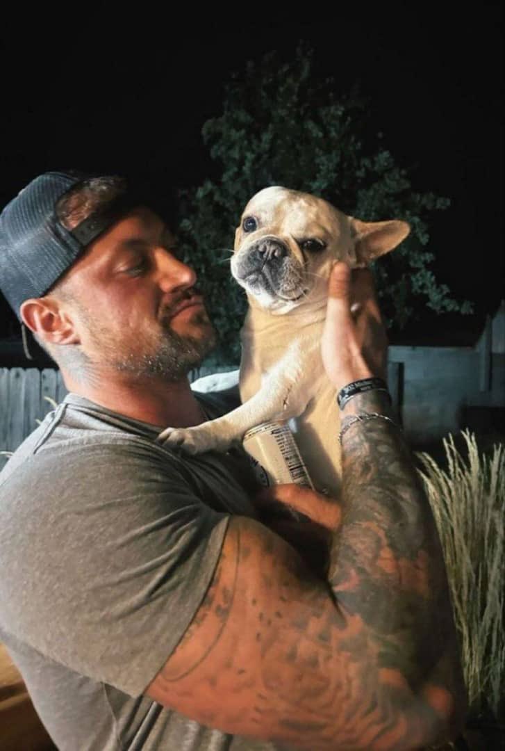 MrChrisHayman's tweet photo. I love dogs so much, He’s a cute and a loyal friend🥰
Mr Tux ❤️

Do you love dogs ?? https://t.co/3AwST6BTQe