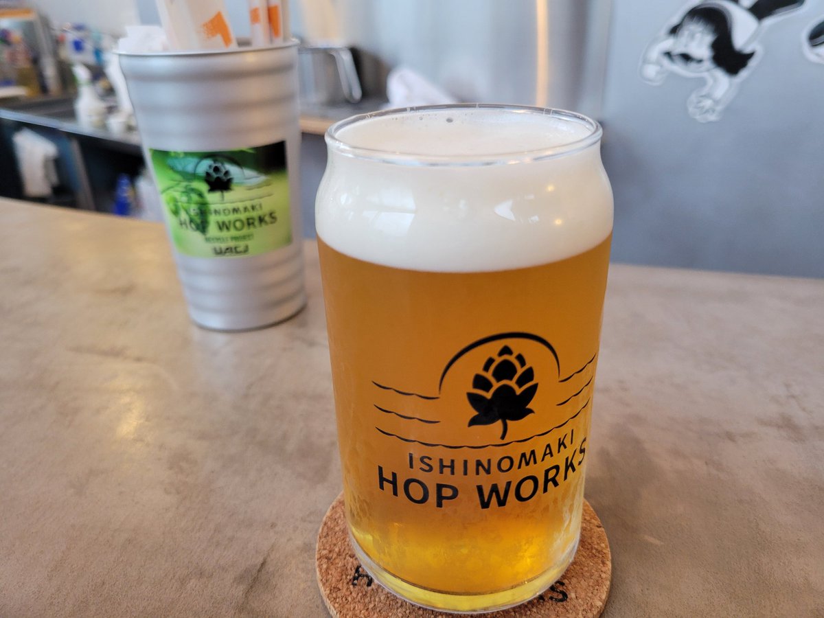 hogono's tweet photo. シアターキネマティカで巻石ビールWHEAT飲んだ後、隣で出来立てIPAも飲んできた！
すごくいい香りでうっとり。
#ほやっほー祭 #ほやっほー祭前夜祭 https://t.co/xpD1RiSq8G