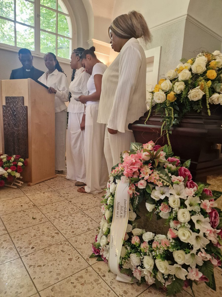 uncrdc's tweet photo. De Kinshasa à Essen,
Nous lui avons rendu un dernier hommage dû à son rang.
Que l'âme de notre SGA Diaspora, Henriette MASSAMBOMBO MISSENGA (MissMass) d'heureuse mémoire, repose en paix 🕯️ https://t.co/UrhyECeQ3P