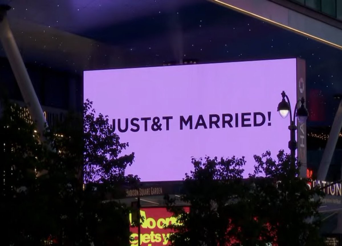 wondlorland's tweet photo. if not lavender marriage why lavender billboard https://t.co/Nrw4Jj2Eug