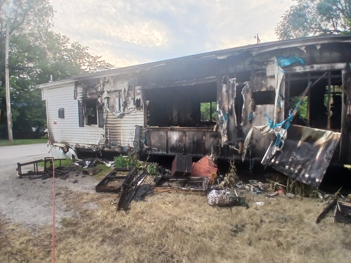 GingerLyfe1983's tweet photo. On Sunday, our lives changed in an instant. My girlfriend, a disabled veteran, and I lost everything we owned in a house fire. We're safe, but we're starting over from nothing.

https://t.co/ffQDESjtal

#HouseFire #GoFundMe #Veteran #DisabledVeteran #PleaseShare https://t.co/LDqghxdvJk