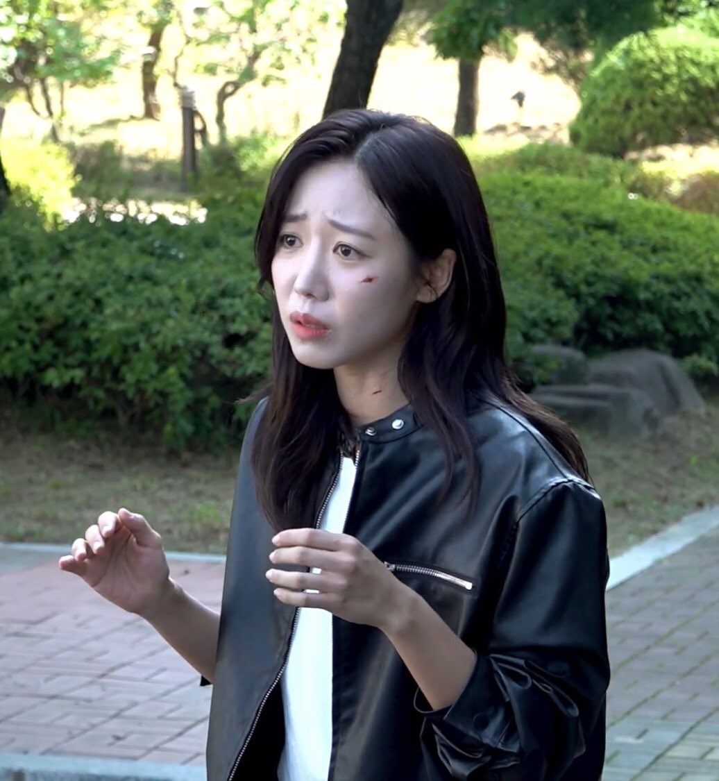 Namjoofiles's tweet photo. Actress Mod                       Idol Mod https://t.co/YIhJfhdWl7