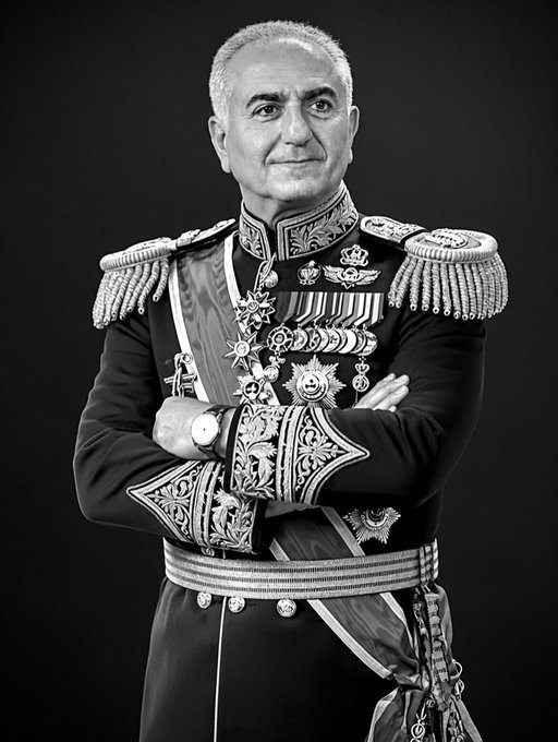 Sadrolkoffar's tweet photo. برازنده‌ترین
#KingRezaPahlavi‌ForIran https://t.co/gHaXmDQH8I