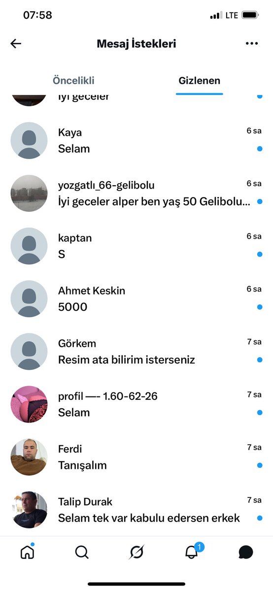 onuryarencm's tweet photo. Günaydınlar sabah bı kalkıyorum dünya mesaj var dönüş sağlıyoruz bırtanesı gerı donmuyor bızım mesajlarım gıtmıyor yoksa bunların hepsı gece kusumu?? https://t.co/E1dpb3K84l