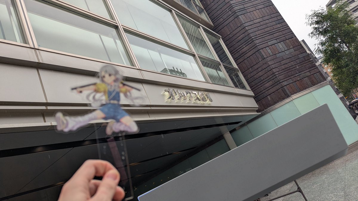 Dz71275705's tweet photo. 雨降ってるから写真撮りにくいな
近くにmiroirの痛車あった
めっちゃかわいい https://t.co/uJu1es3nYV