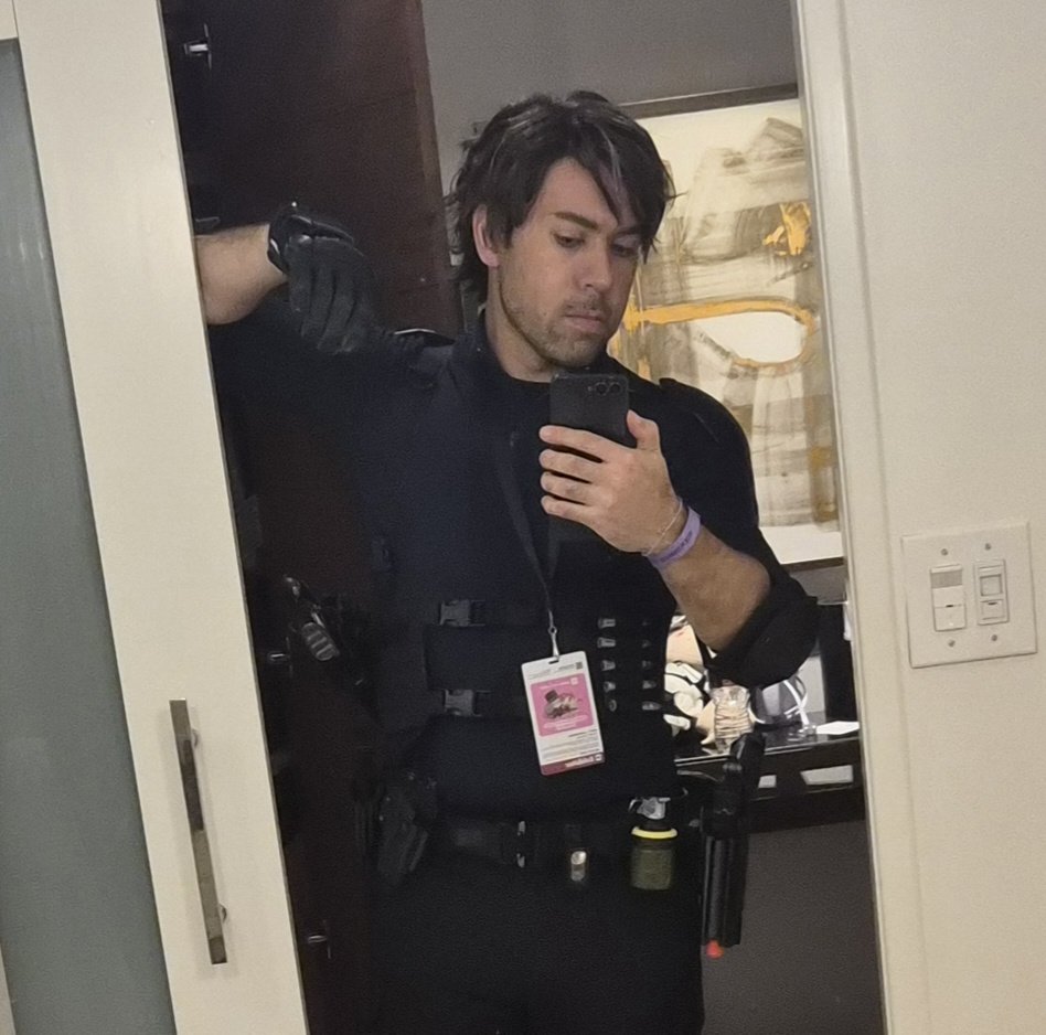 ManlyBadassHero tweet media