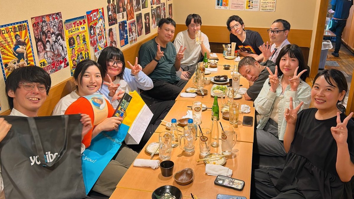 rabumorinaga's tweet photo. この前カンヌから帰ってきた佐藤監督はじめ佐藤組
チームBIG FRIENDのメンバーと飲んできました。カンヌでのウケまくった反応と海外の人達の熱量ハンパない感想を聞くたびになぜ行けなかったのかと自問自答してます。改めておめでとう!関われて幸せです。 #佐藤克則監督 #GOOD EGG #48filmproject https://t.co/lhGemXPTFB