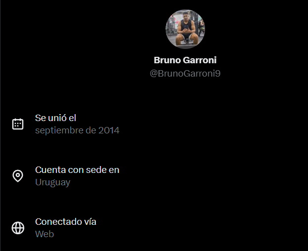 AcuriaMunoz's tweet photo. @BrunoGarroni9 @InvictosSomos Que no se note tanto la envidia hijo Que tenes el culo roto Dinoguayo. Muertazos. https://t.co/6EUt6FAOKg