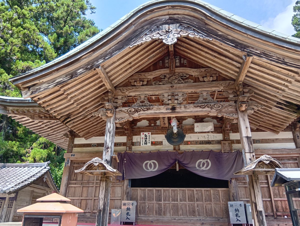 borun59's tweet photo. お遍路の話途中になってました💦
6月29日(月)
清瀧寺
種間寺行ったときと同じバスに乗って、終点から歩き。
ひたすらGoogleマップの言うとおりに行ってしまったので、へんろ道見つけられず到着。思ったよりはキツくなく、いい景色眺められてよかったです。 https://t.co/Lc6aa1C5A3