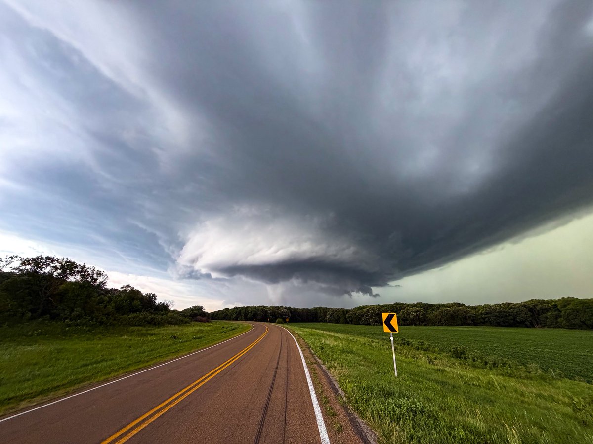 TannerChasing's tweet photo. A better photo of the tornado near Hubbell, NE today! Look, I know it looks painted in but I swear its real 😂 #newx https://t.co/2Xl4a0oJVT