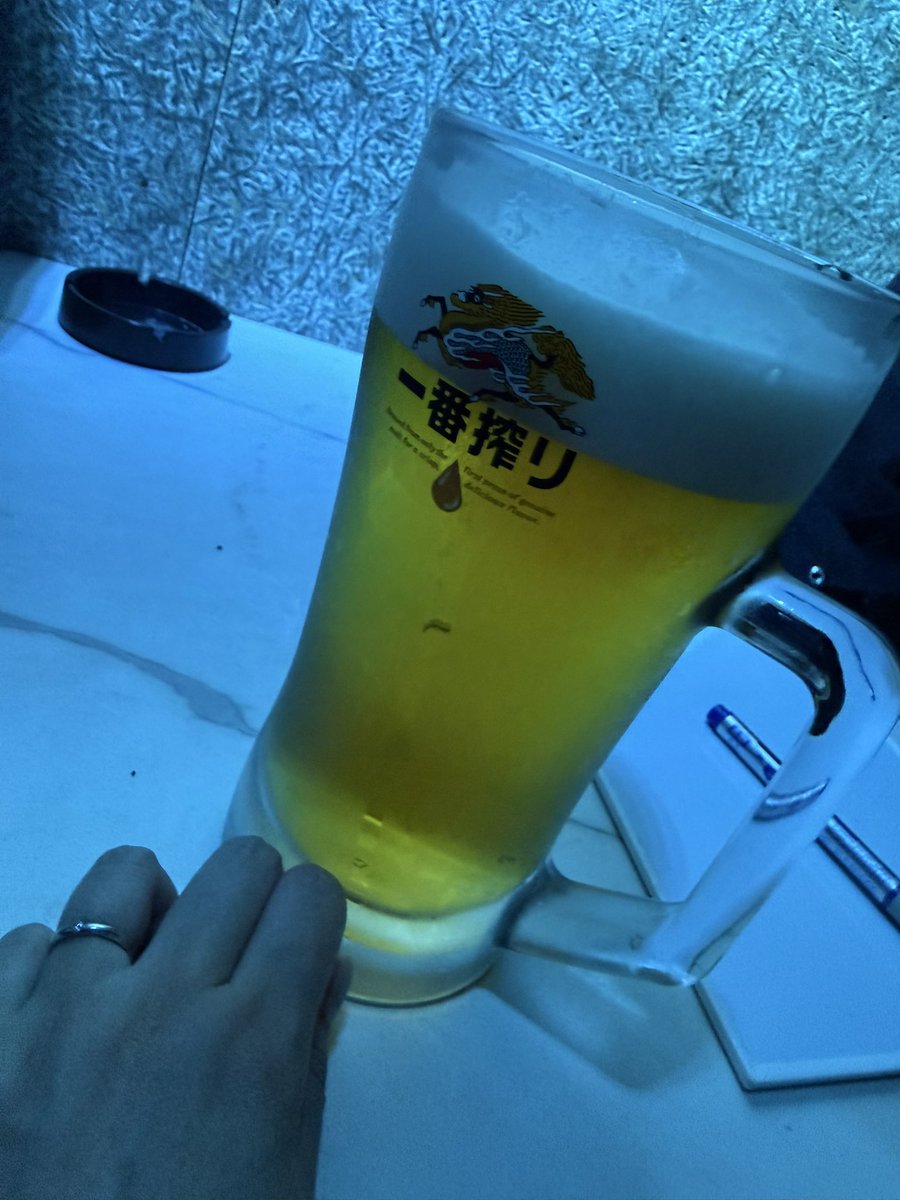 pppu2ta's tweet photo. 初MIRAINAGOYA！！
音めっちゃいい！！！
1リットルビール助かる🍺

#日本音クラ大強襲 https://t.co/zwGe1T79TO