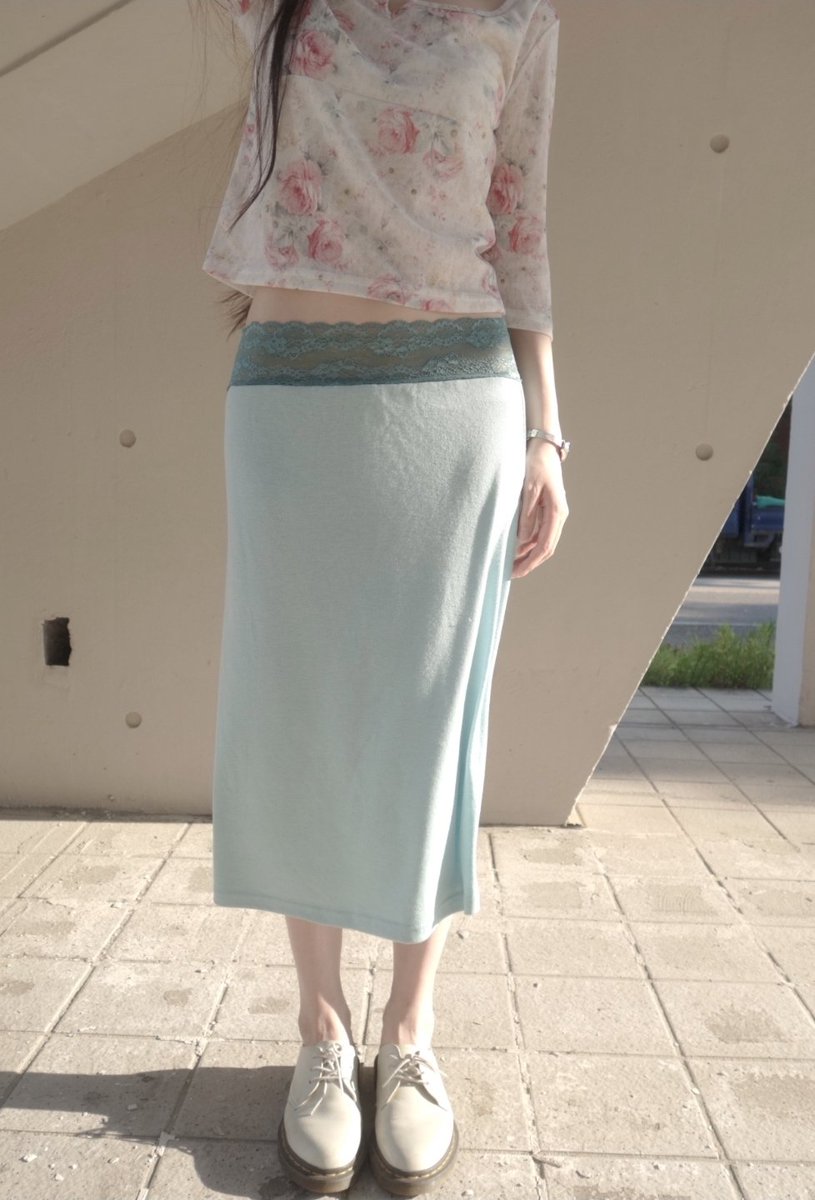 ___SaeRo___'s tweet photo. 젤레나 물 빠진 녹색 아이템들이 너무 귀엽다. https://t.co/Uyg8NNaDmW