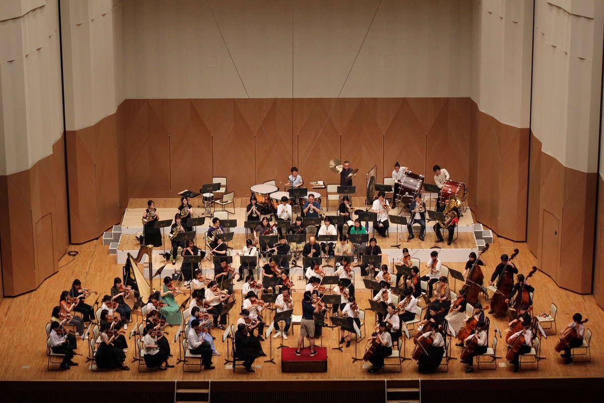 ac_orchestra's tweet photo. ゲネプロ中…📷

本日7/4（土）15:00より
三重県文化会館大ホールにて！

ACO×原田慶太楼×石田泰尚 【三重公演】

三重ジュニア管弦楽団とのコラボも…👀

ぜひご来場ください✨️
@khconductor @miekenbun https://t.co/vu6nuTX5gM