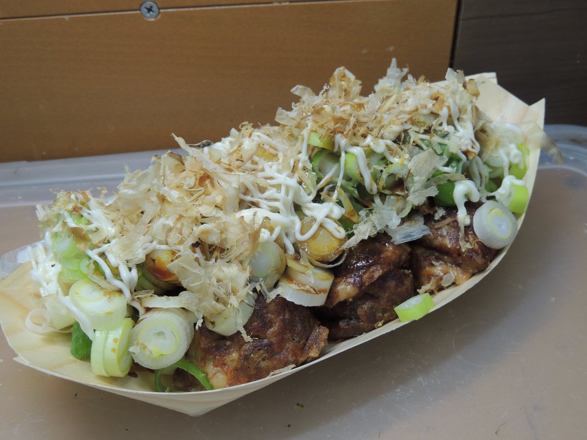 takodenn's tweet photo. たこ焼きたこでるです。
7月4日本日は名宝パチンコ曙店さんに出店しています。

タコ無し小玉500円で販売しています。

時間

開始10:00~

終了は18:00〜18:30頃迄　

場所

〒441-8151 愛知県豊橋市曙町若松１１１ 名宝曙店

7月の出店予定

5日ニューライフフジ西口

11日名宝曙 https://t.co/lrhmUYPkTc