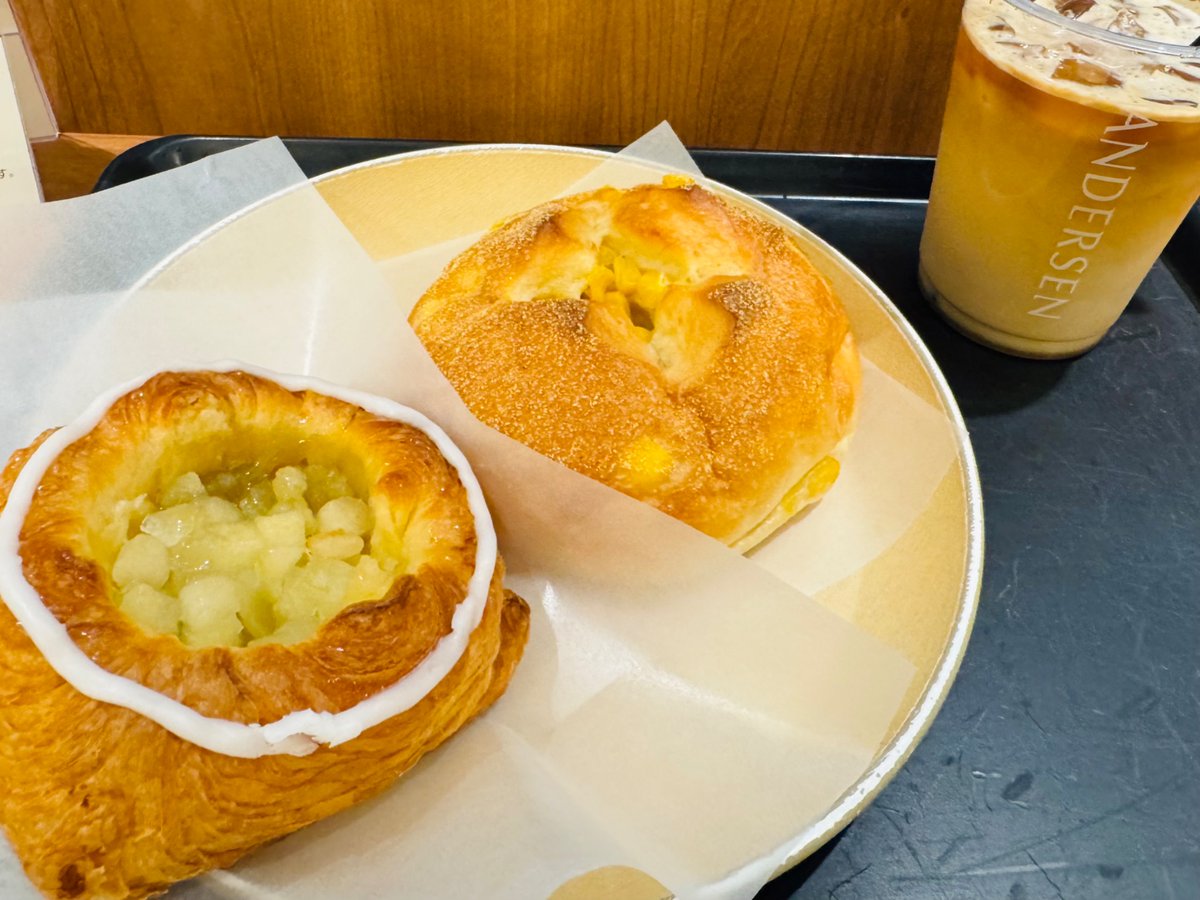 romicosan's tweet photo. 2時間、時間潰しが必要なんですけど、
30分もかからず完食。
おいし〜です😋

その後、河内音頭練習会に参加予定です。
腰は大丈夫なのか。 https://t.co/XNMvxsU8q8