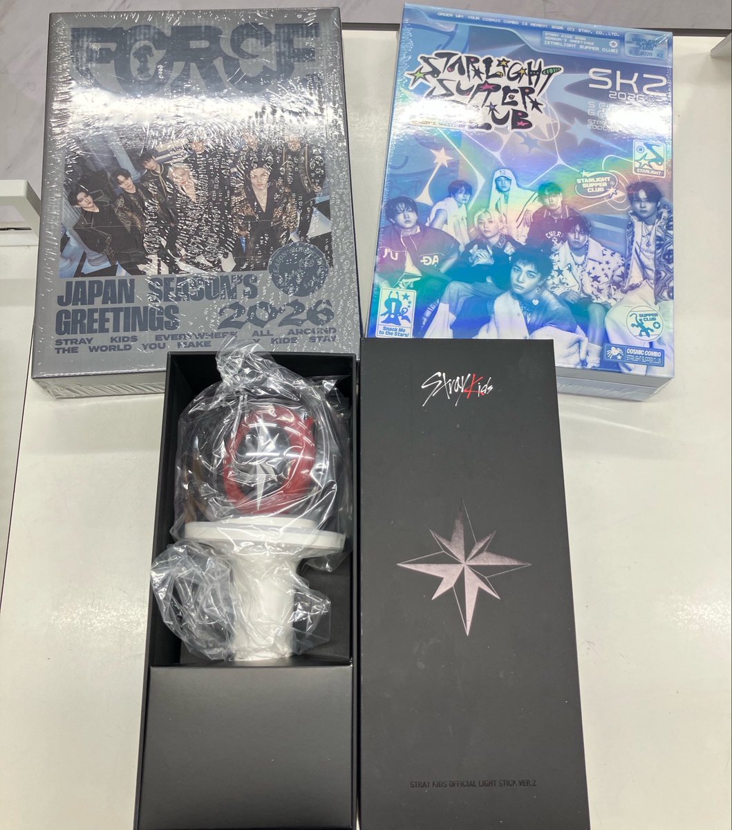 入荷情報】 #StrayKids Straykids STRAYKIDSペンライトver2、シーグリ