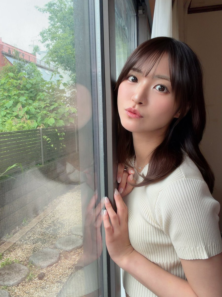jaik445's tweet photo. 東條なつさん、笑顔が強すぎて先生から「男子を惑わせるな」と注意されたことも！
バイオリンなど音楽的素養も豊かで、表現力の高さに定評があります。
素朴さとあざとさのギャップが魅力です！
男が自然と引き寄せられる小悪魔聖女…
📷 画像出典：東條なつさん公式X（@_tojo_natsu）より
#東條なつ https://t.co/wRQ6cFSH1Q