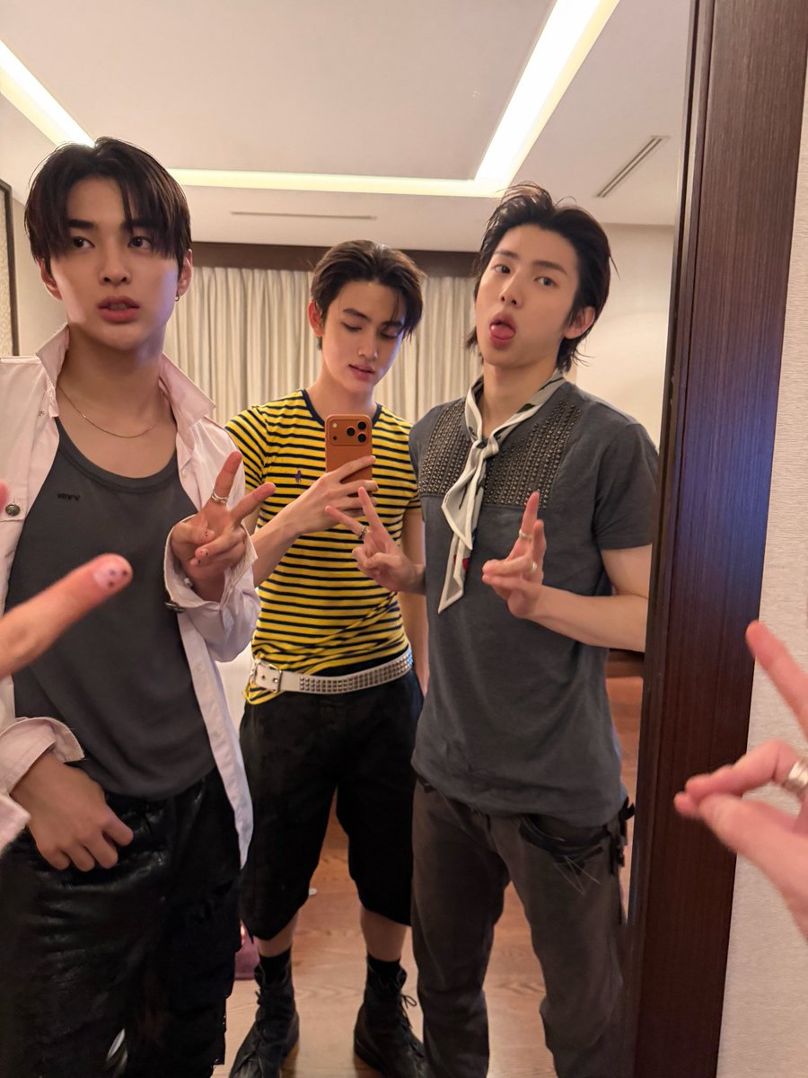 Seongh_yeon's tweet photo. https://t.co/Bn9PGiDZuU