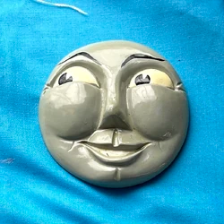 SepticShock2005's tweet photo. @LinMoreira1015 This also explains the existence of this Flying Scotsman face, not only was it useful as a reference for creating the tampography for the Hornby/Ertl models/toys, it also could be additionally casted to create the master pattern for tooling the face via pantograph machining. https://t.co/dnW8fKFSB3