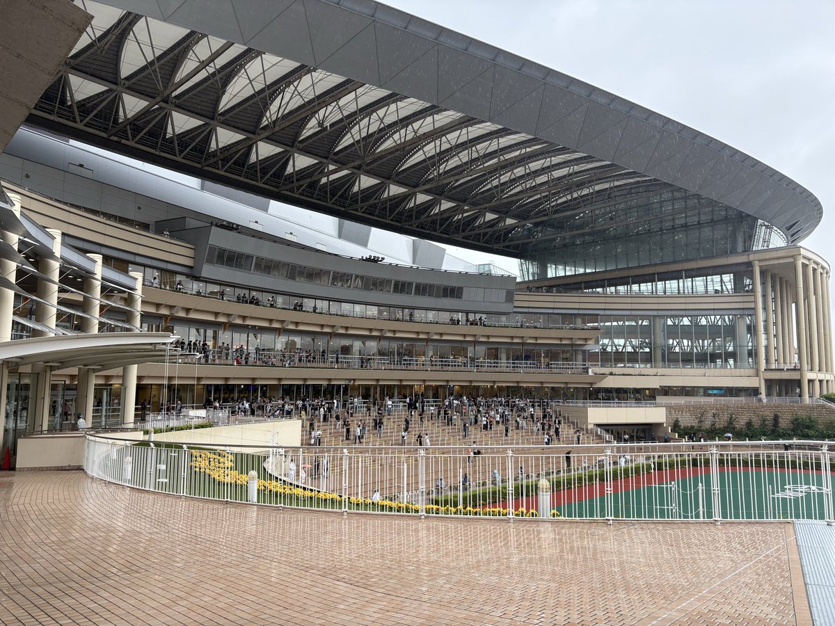 turn0218Bond's tweet photo. ついたー！小倉競馬場！
誘導馬さんの情報掲示いいな
京都競馬場もやって欲しい https://t.co/TlCcyDOzeF