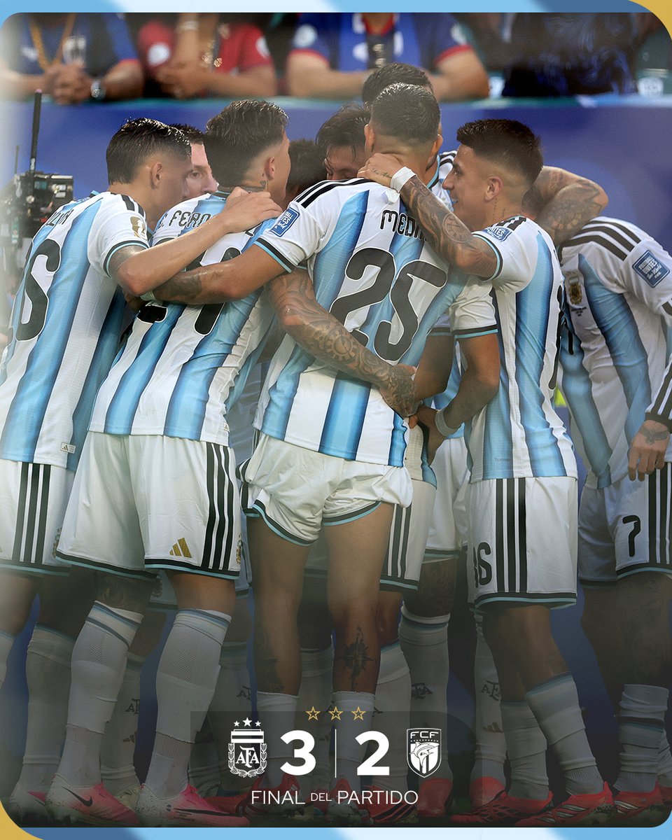 Argentina's tweet photo. 🏆 #FIFAWorldCup

⚽ #Argentina 3 (Lionel #Messi, Lisandro Martínez y Cristian Romero) 🆚 #CaboVerde 2 (Deroy Duarte y Sidny Lopes) 

👉 ¡Final del partido!

¡¡¡#VamosArgentina!!! 🤜🤛 

👋 Nos vemos el próximo martes en el duelo ante #Egipto https://t.co/k8yLHnTzA6