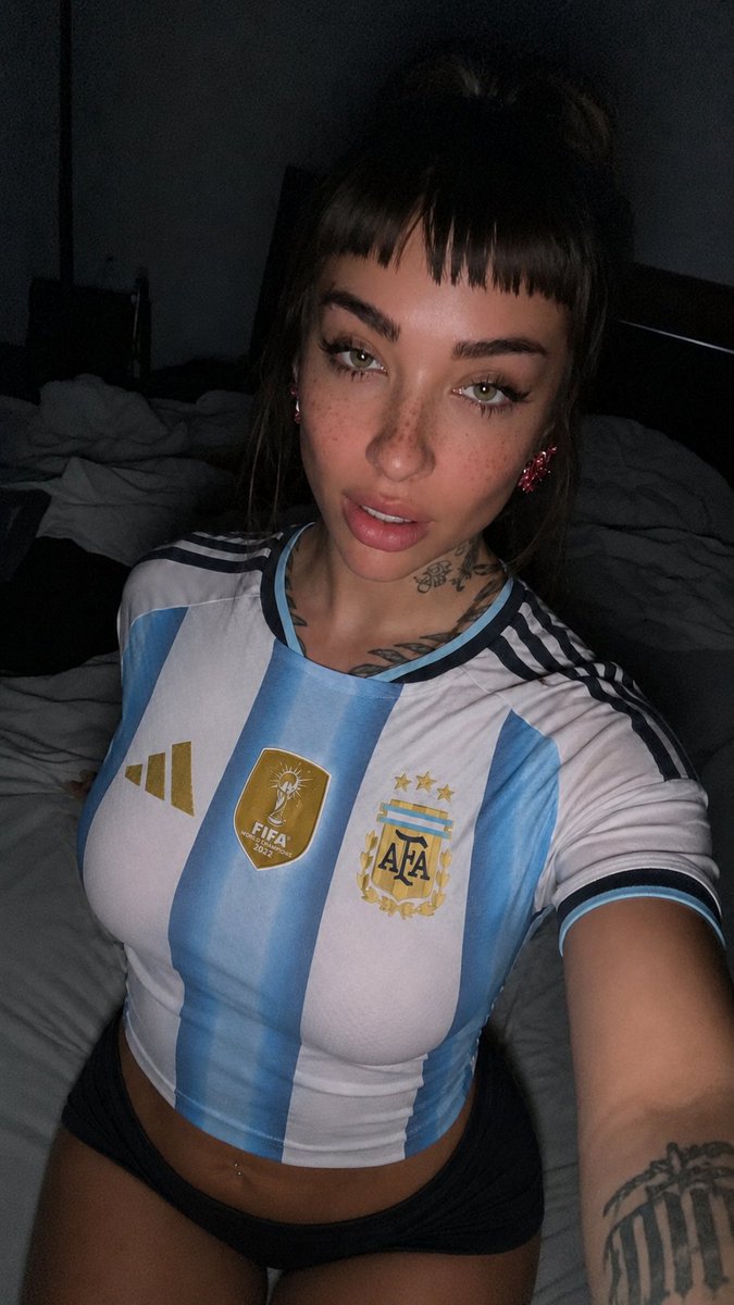 MariBecerraPNG's tweet photo. Maria Becerra 🇦🇷 https://t.co/S45fuHhZth