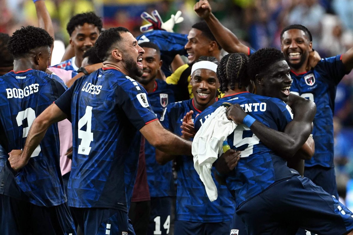BarcaTimes's tweet photo. Cape Verde out, but they’ve won the respect and hearts of football fans everywhere. They pushed Argentina all the way, played with courage, and never stopped believing from minute 1. A performance and a tournament they can be incredibly proud of and remember forever. 🇨🇻👏 https://t.co/u6e55a3zZj