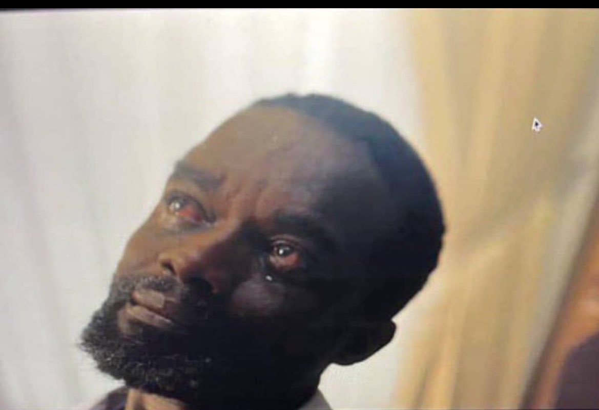 Renslayer004's tweet photo. The ghanian man right now 😭 https://t.co/kvtL4OHqzt