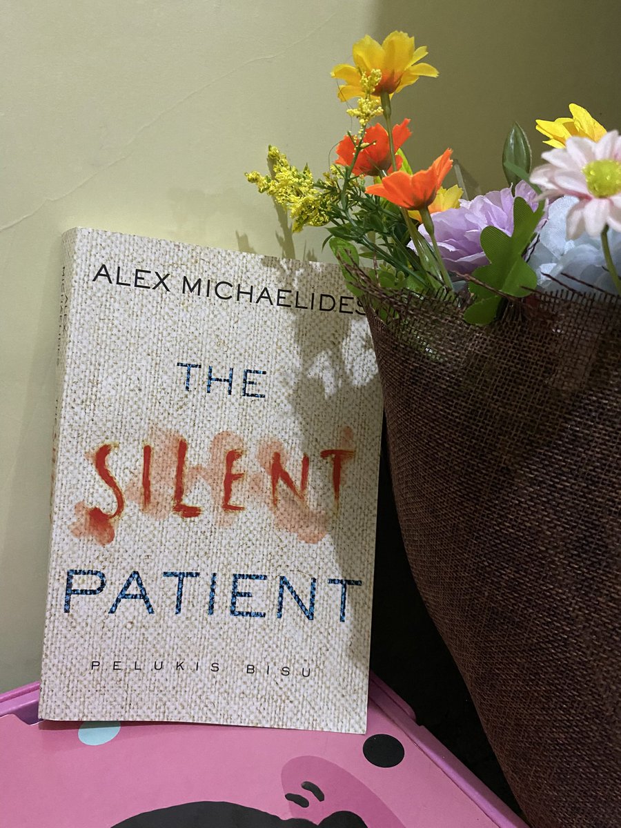 vandeliea's tweet photo. #wts wtb novel preloved novel bekas good condi

korpus uterus 42k
the silent patient 47k
terbunuhnya seorang bankir 28k 

pengiriman via oren 🍊
#zonauang https://t.co/qELDHdZCRx