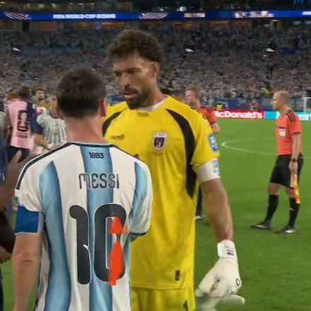TouchlineX's tweet photo. 📸 - Lionel Messi is walking towards Vozinha after the FT whistle to show him respect ❤️ https://t.co/5UVIUsPQ9n