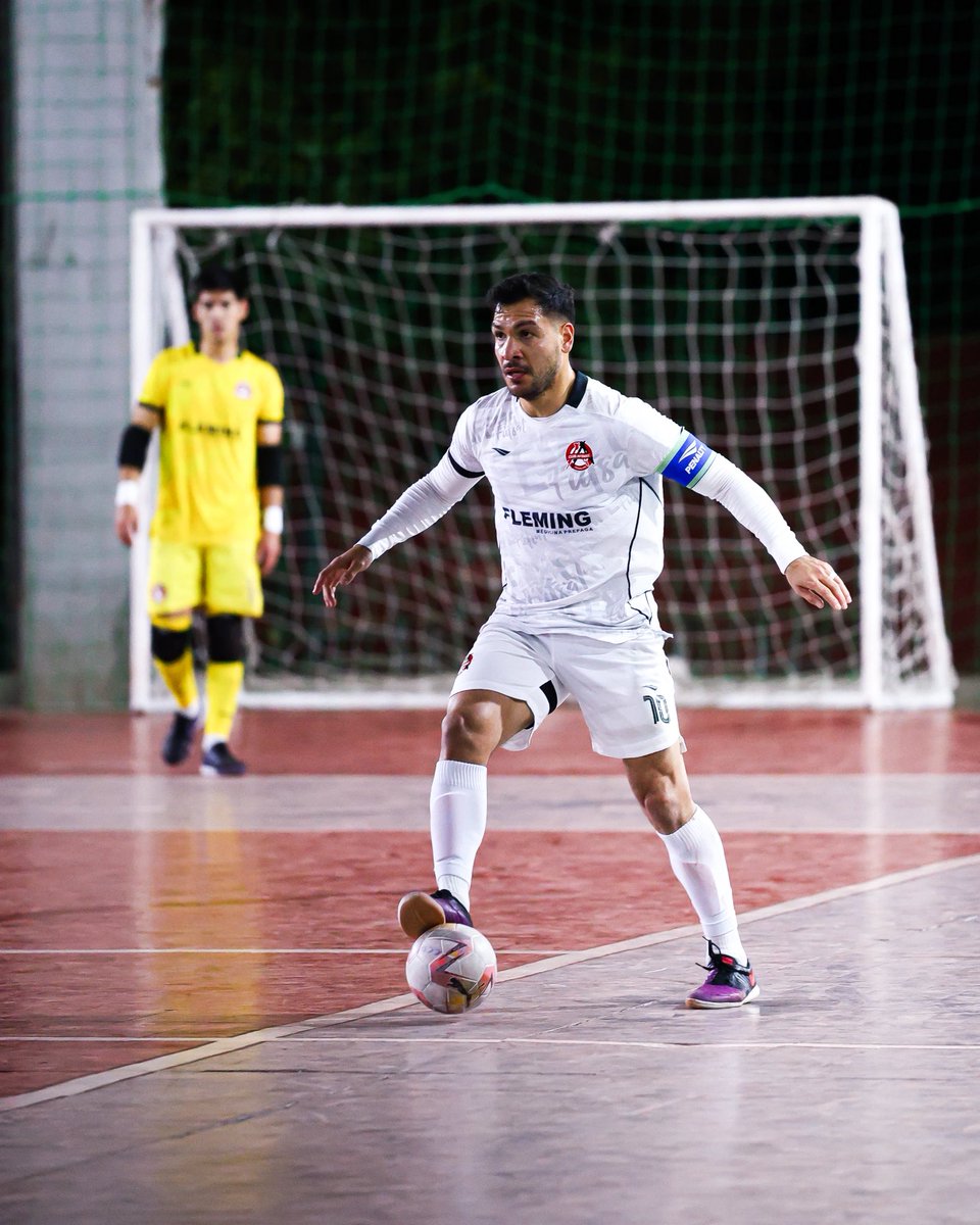 AfemecFutsal_'s tweet photo. ➡️ Entretiempo en Pol. De Ysaty.

#AFEMEC  [0-0]  #CCP 

#AFEMECesFutsal ❤️🤍 https://t.co/XJo64q0N79