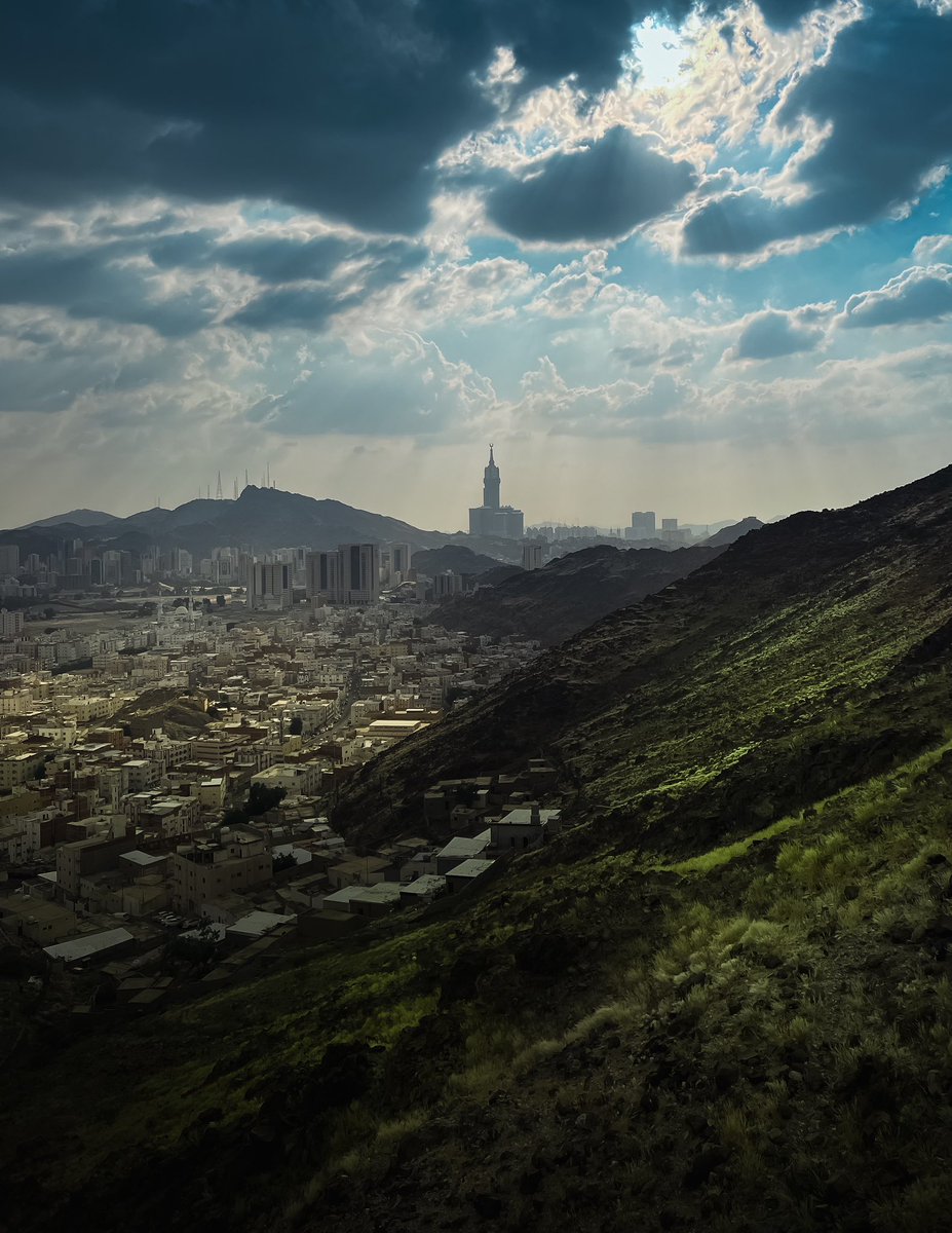 HolyMakkah01's tweet photo. Holy Makkah https://t.co/H5Z8rVbmtx