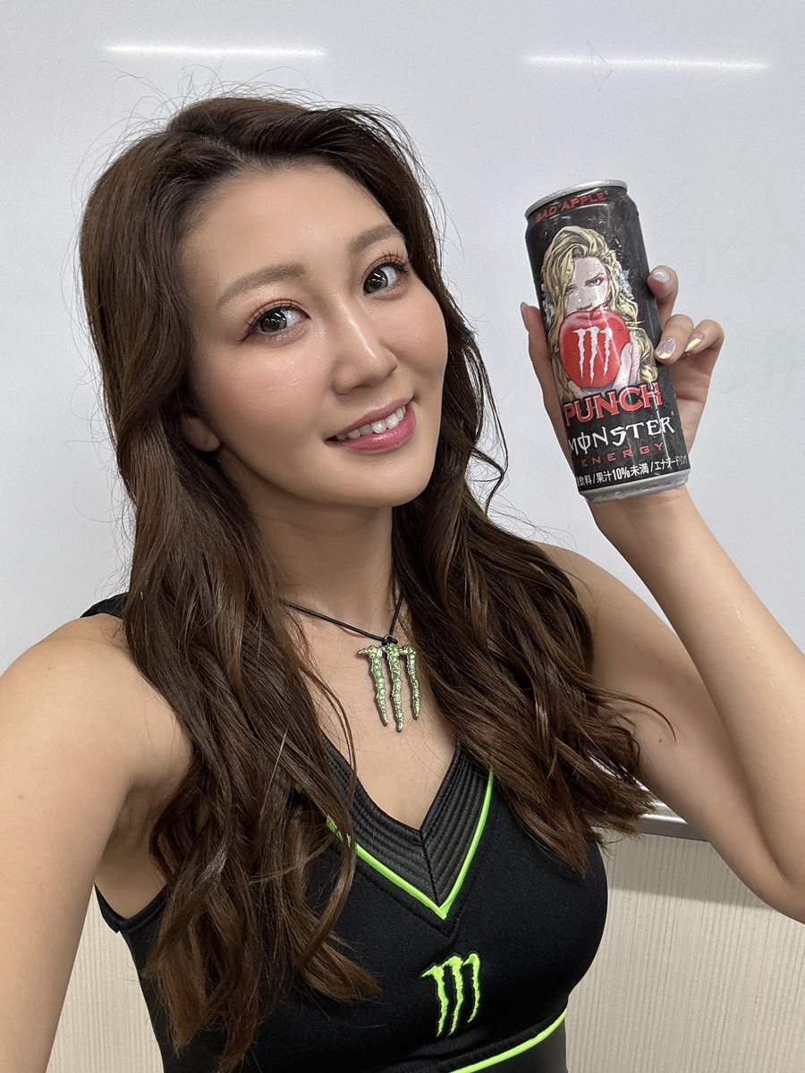 shiorioshirii's tweet photo. 今日からX Games Chiba 2026 に
Monster Girlsで会場に来てますっ🧌💚🖤

2日間最高に盛り上がっていきましょーっ❤️‍🔥 https://t.co/9eKJBWD3OL