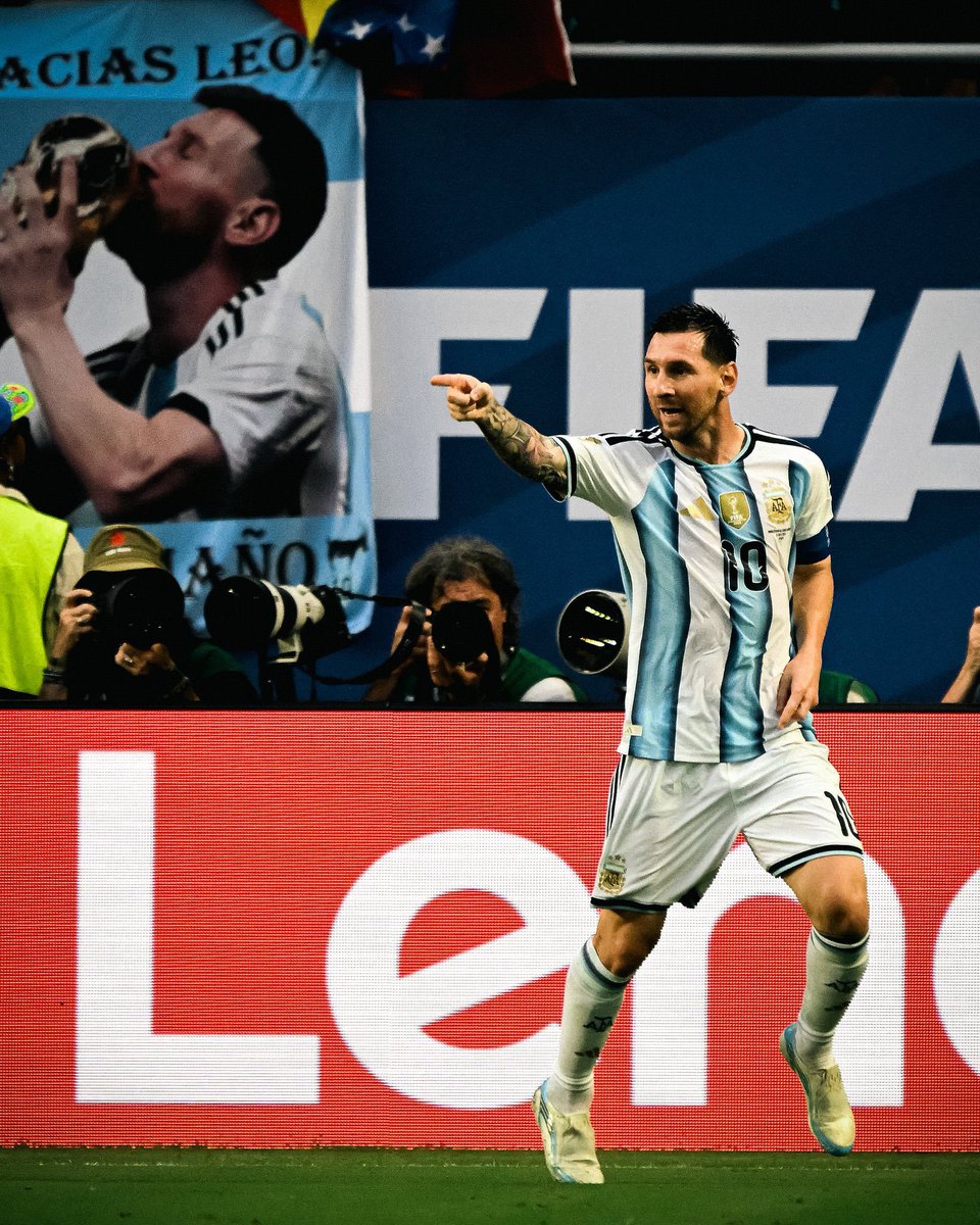 Volve10Riquelme's tweet photo. SINO SE SUFRE NO ES ARGENTINA. VAMOS SELECCION CARAJO https://t.co/h93zPn0KiD