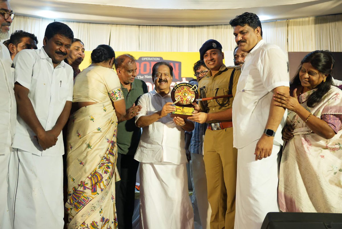 chennithala's tweet photo. The country’s largest anti-drug mission! Kerala Police’s ‘Operation Toofan: The Narco Hunt’ kicks off in Perumbavoor.🔥
Highlights:
 🚶‍♂️ Mass Rally & Public Meeting
 🤝 Interaction with traders, businessmen, & the public
 🏘️ Migrant worker outreach programs
#KeralaPolice #OperationToofan #SayNoToDrugs #Perumbavoor #NarcoHunt