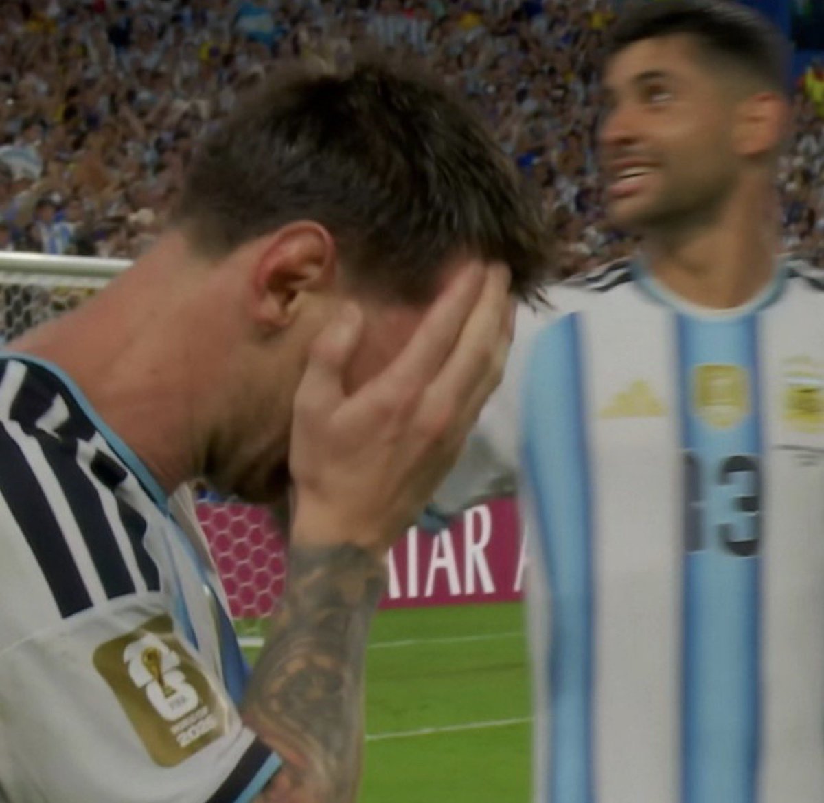 nocontextfm1's tweet photo. How stressed Cape Verde got Messi and Scaloni.

That ALONE is impressive… 😂 https://t.co/6gOllN2yhz